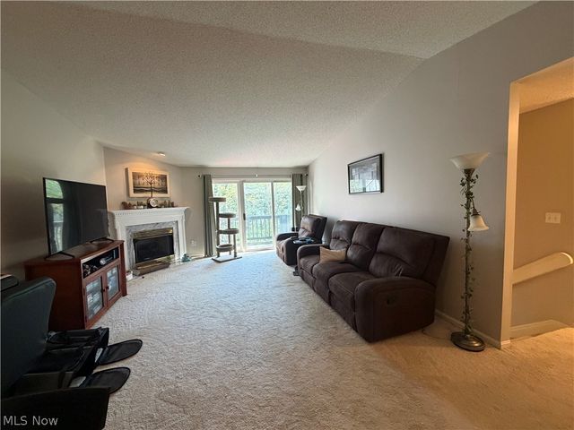 4648 Oak Point Road, Lorain, OH 44053