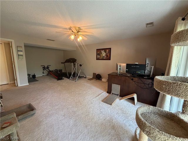4648 Oak Point Road, Lorain, OH 44053