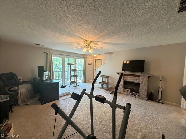 4648 Oak Point Road, Lorain, OH 44053
