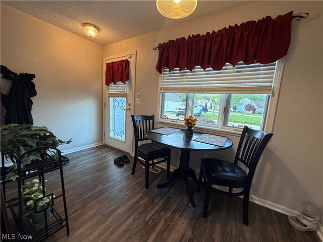 4648 Oak Point Road, Lorain, OH 44053