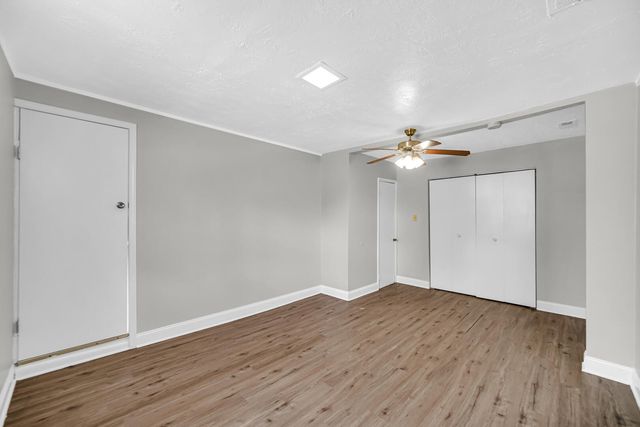 5534 E 10th Avenue, Gary, IN 46403