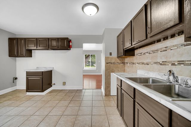 5534 E 10th Avenue, Gary, IN 46403