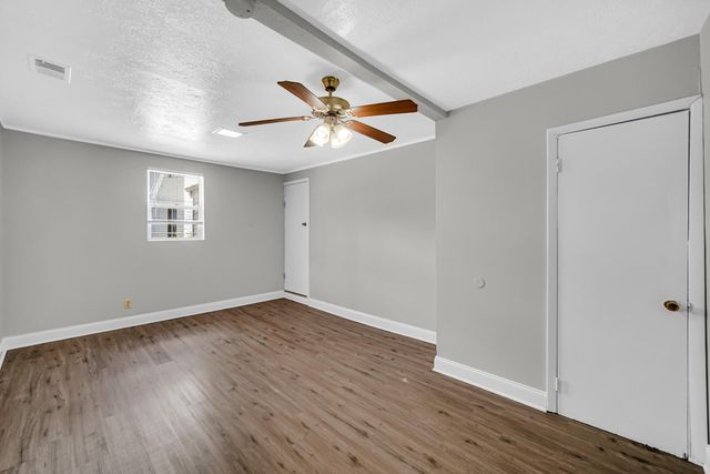 5534 E 10th Avenue, Gary, IN 46403