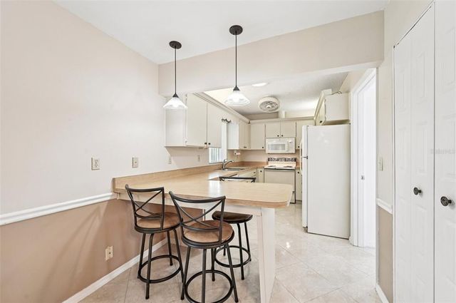 2208 HIGHCLERE CIRCLE, Sun City Center, FL 33573