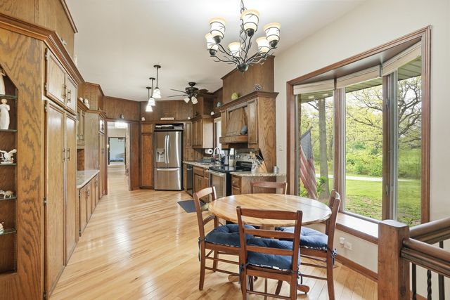 27250 Dutton Road, Beecher, IL 60401