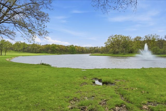 27250 Dutton Road, Beecher, IL 60401