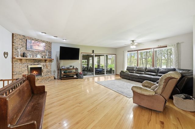 27250 Dutton Road, Beecher, IL 60401