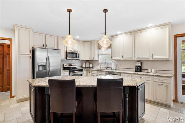 3754 Boatmans Point, Shiloh, IL 62221