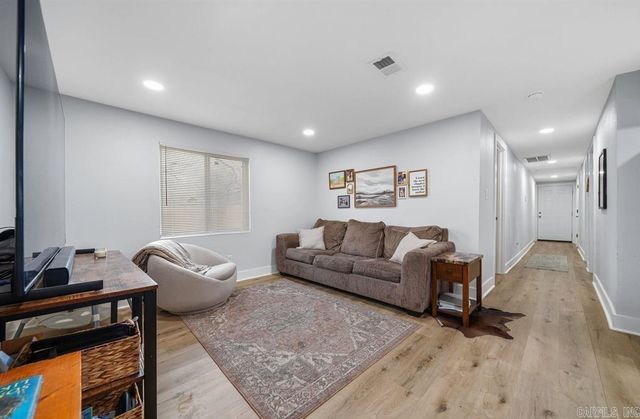 213 Barrett Street, Hot Springs, AR 71901