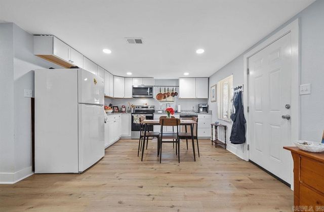 213 Barrett Street, Hot Springs, AR 71901