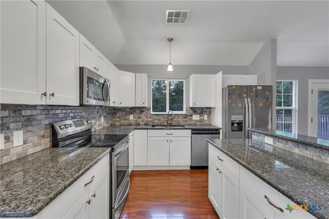 239 Old Firetower Road, Bastrop, TX 78602