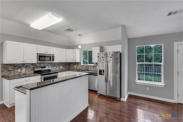 239 Old Firetower Road, Bastrop, TX 78602