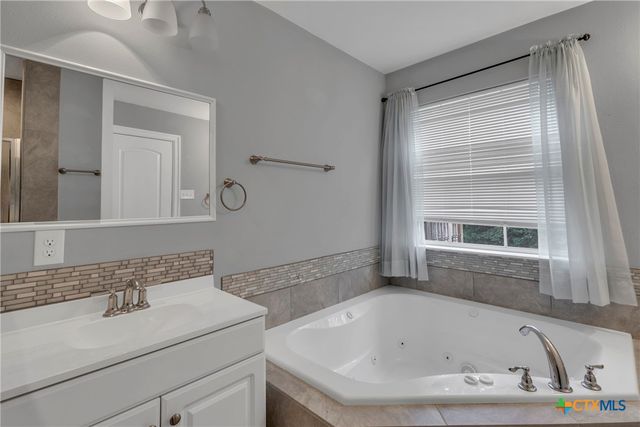 239 Old Firetower Road, Bastrop, TX 78602