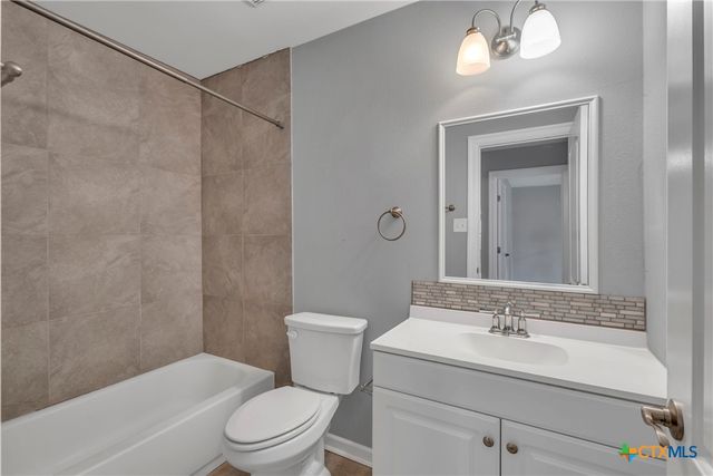 239 Old Firetower Road, Bastrop, TX 78602