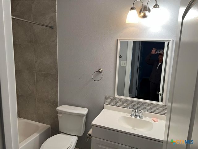 239 Old Firetower Road, Bastrop, TX 78602