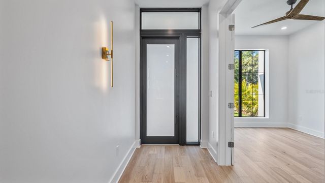 7821 3RD AVENUE S, St Petersburg, FL 33707