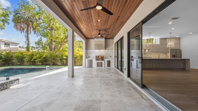 7821 3RD AVENUE S, St Petersburg, FL 33707