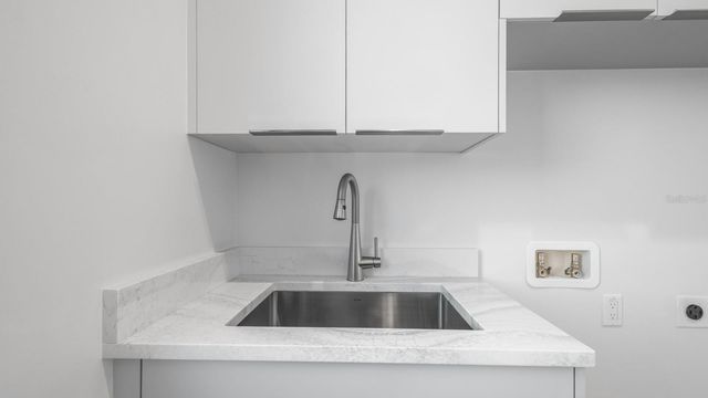 7821 3RD AVENUE S, St Petersburg, FL 33707