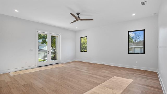 7821 3RD AVENUE S, St Petersburg, FL 33707