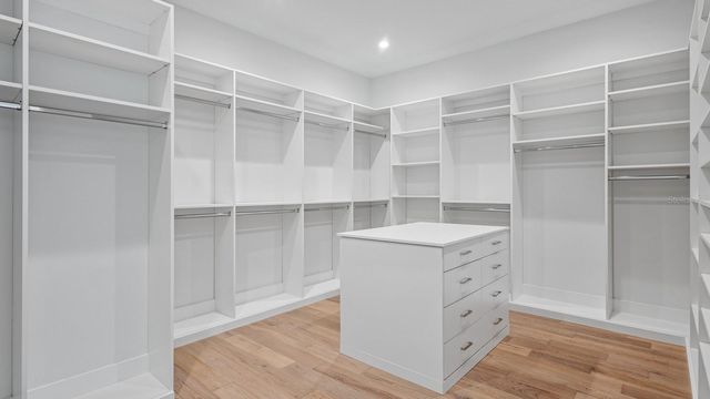 7821 3RD AVENUE S, St Petersburg, FL 33707