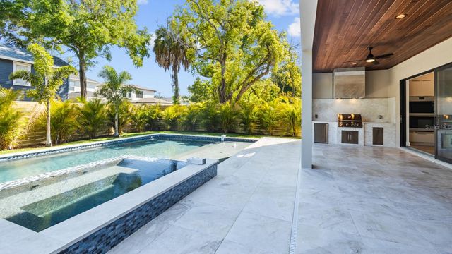 7821 3RD AVENUE S, St Petersburg, FL 33707