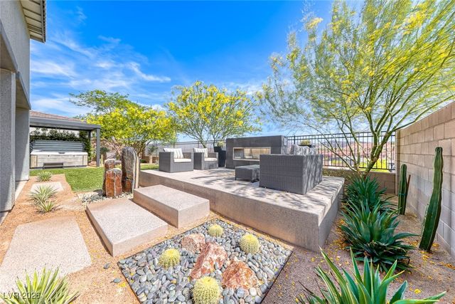 109 Reverie Heights Avenue, Henderson, NV 89011