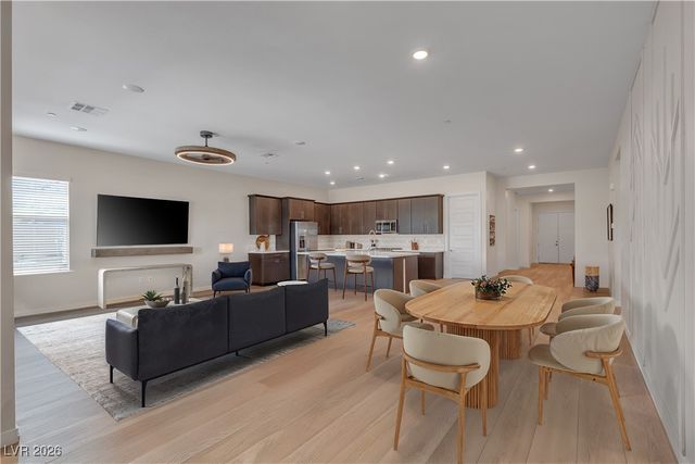 109 Reverie Heights Avenue, Henderson, NV 89011