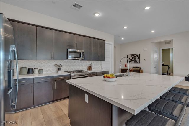 109 Reverie Heights Avenue, Henderson, NV 89011