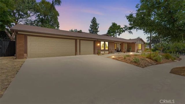 3310 N Mills Avenue, Claremont, CA 91711