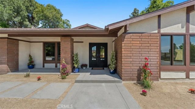 3310 N Mills Avenue, Claremont, CA 91711
