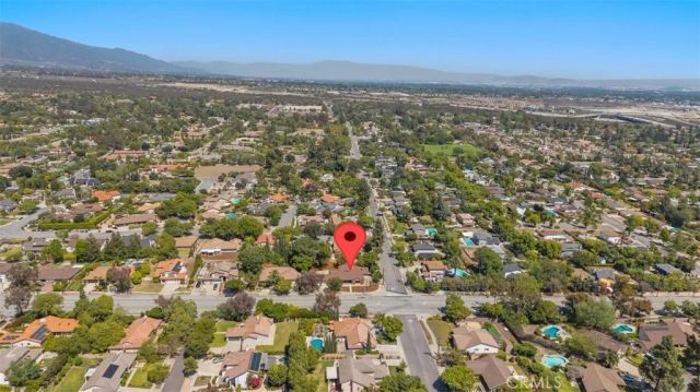 3310 N Mills Avenue, Claremont, CA 91711