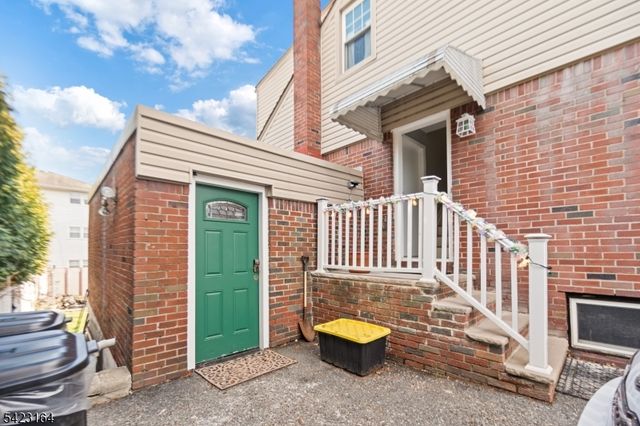 154 Orchard St, Elmwood Park Boro, NJ 07407