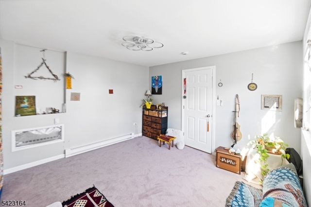 154 Orchard St, Elmwood Park Boro, NJ 07407