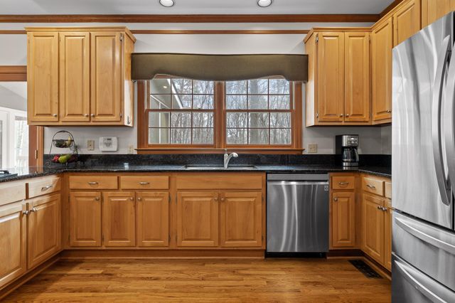 3908 Ivory Avenue, Signal Mountain, TN 37377