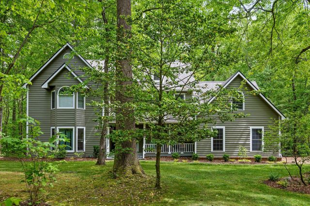 3908 Ivory Avenue, Signal Mountain, TN 37377