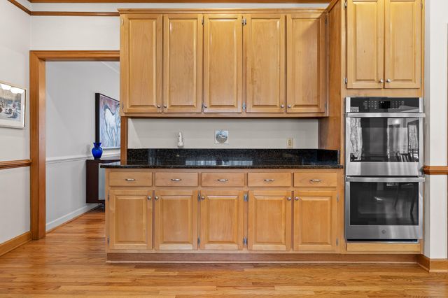 3908 Ivory Avenue, Signal Mountain, TN 37377