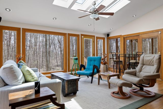 3908 Ivory Avenue, Signal Mountain, TN 37377
