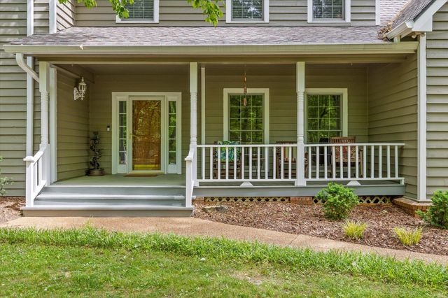 3908 Ivory Avenue, Signal Mountain, TN 37377