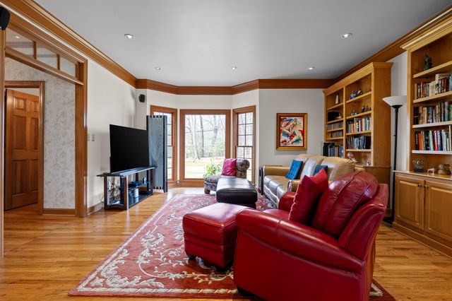 3908 Ivory Avenue, Signal Mountain, TN 37377