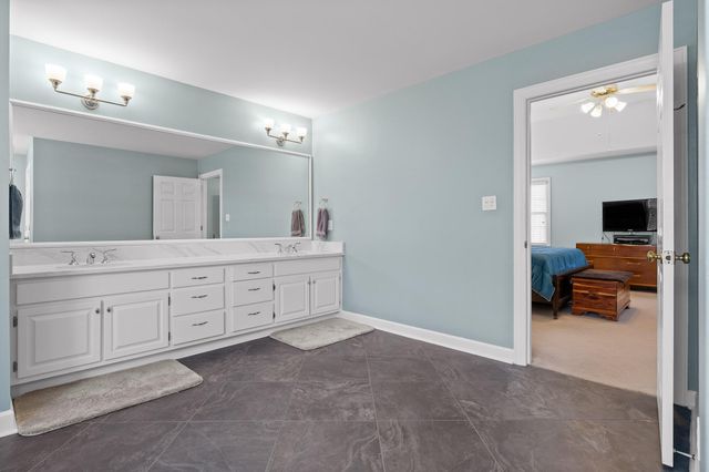 3908 Ivory Avenue, Signal Mountain, TN 37377