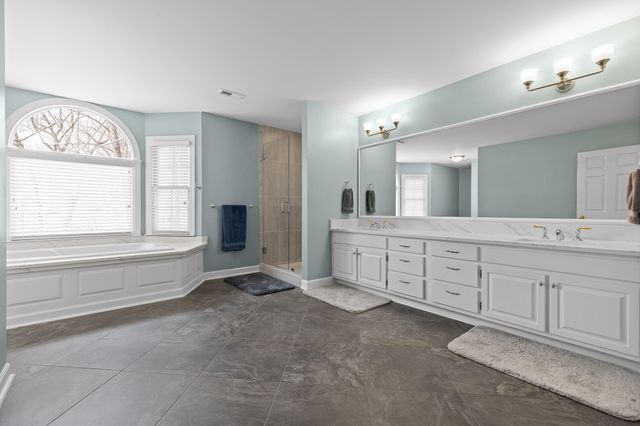 3908 Ivory Avenue, Signal Mountain, TN 37377