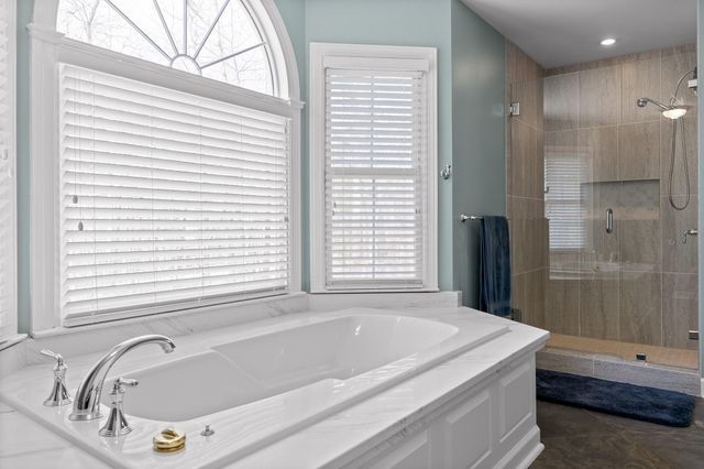 3908 Ivory Avenue, Signal Mountain, TN 37377