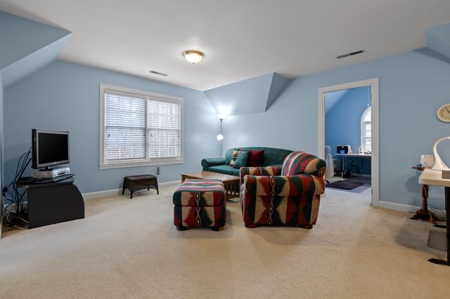 3908 Ivory Avenue, Signal Mountain, TN 37377