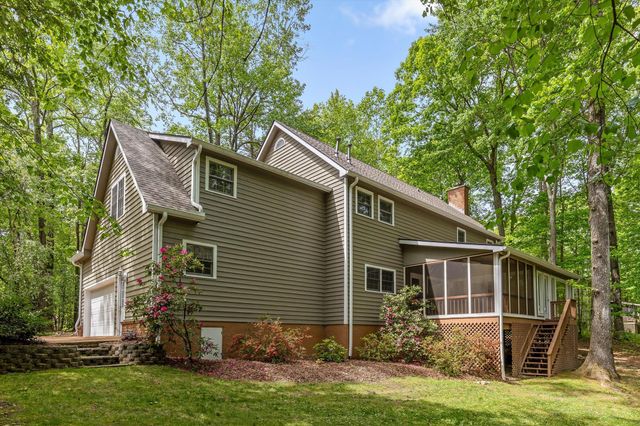 3908 Ivory Avenue, Signal Mountain, TN 37377