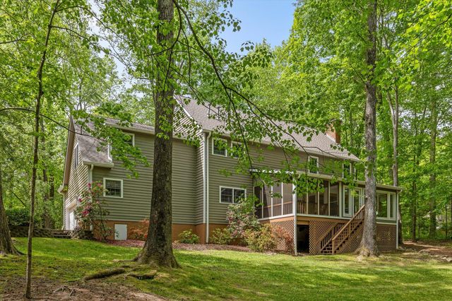 3908 Ivory Avenue, Signal Mountain, TN 37377