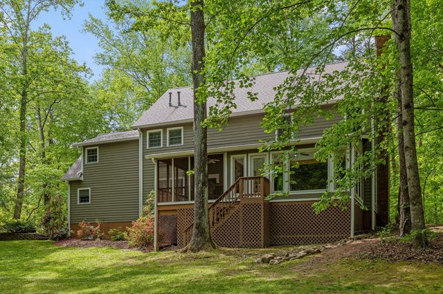 3908 Ivory Avenue, Signal Mountain, TN 37377