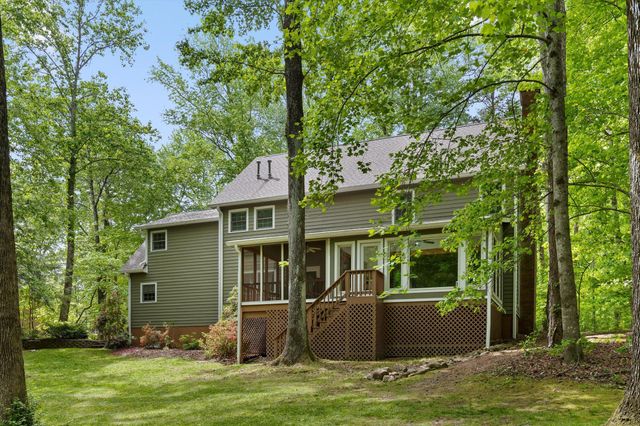 3908 Ivory Avenue, Signal Mountain, TN 37377