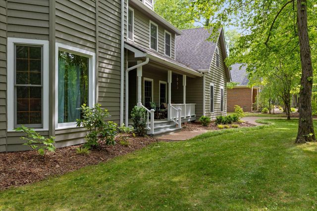 3908 Ivory Avenue, Signal Mountain, TN 37377