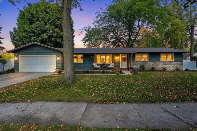 344 MIRAMAR DRIVE, Green Bay, WI 54301
