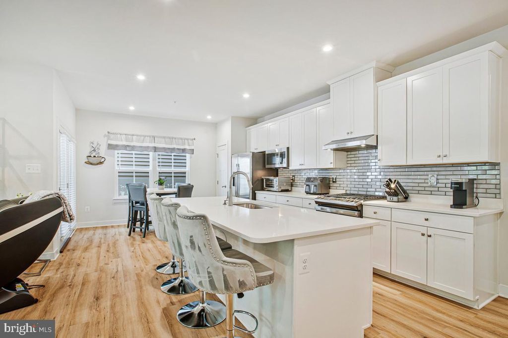 Image 13 of property listing at 1536 CATBRIAR WAY, Odenton, MD 21113